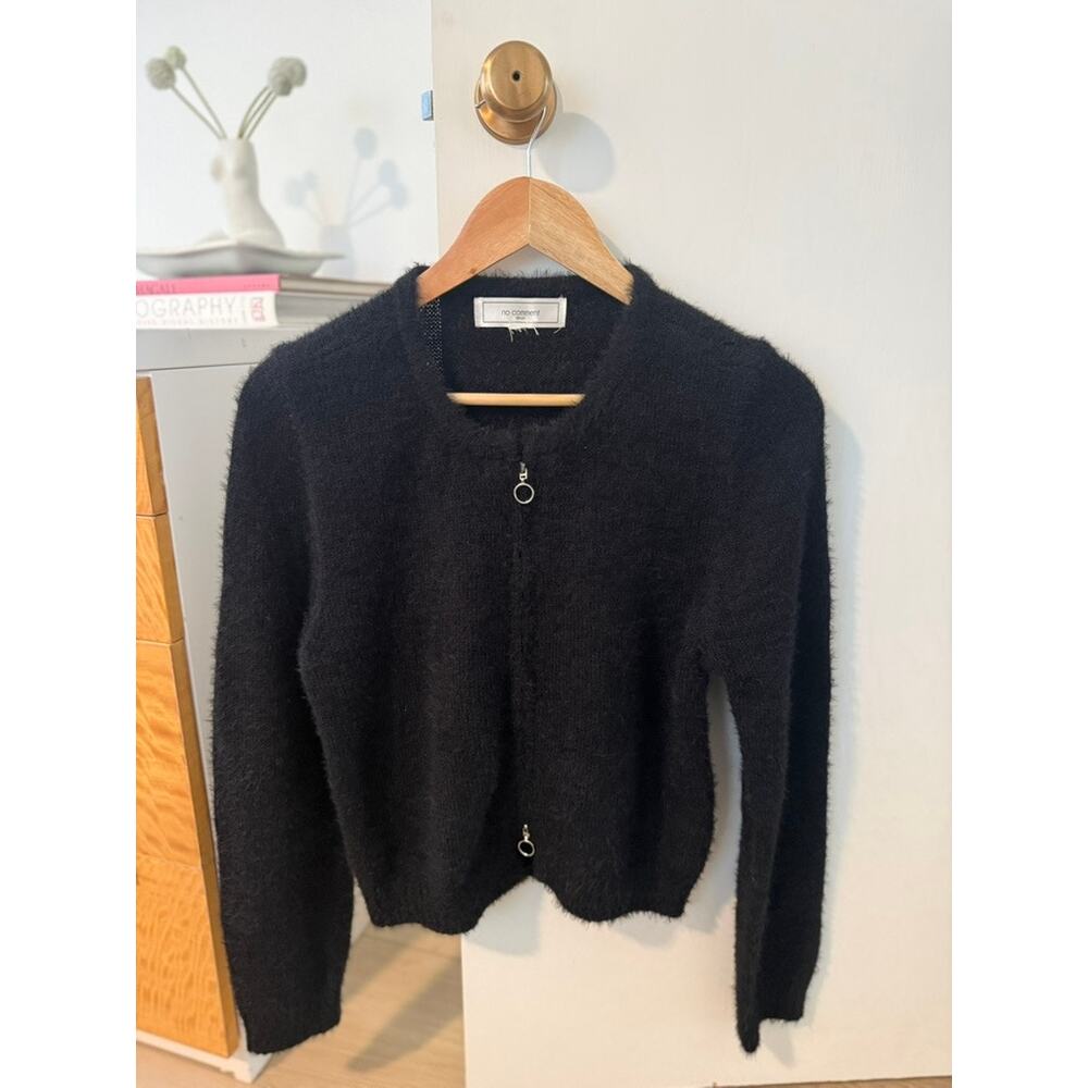No Comment Fuzzy Zip Front‎ Cropped Black Cardigan ✨